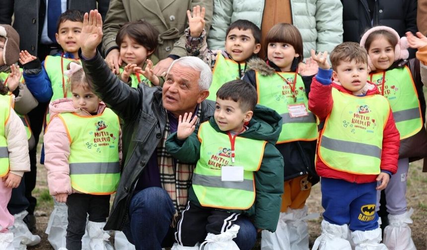 Mamak’ta Dünya Orman Haftası Fidan Dikme Etkinliğiyle Kutlandı