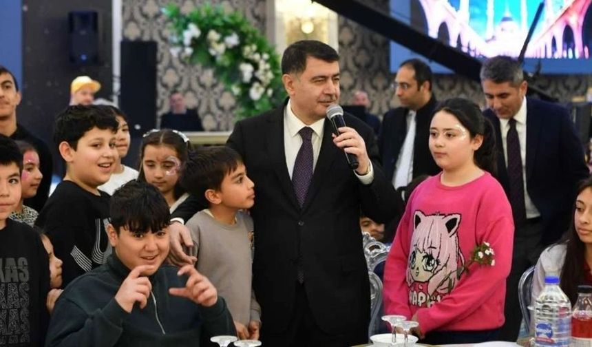 Ankara Valisi Vasip Şahin İftar Sofrasında Yetim Çocuklarla Buluştu