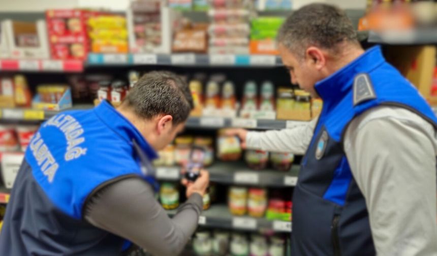 Altındağ'da Zabıta Ekipleri Zincir Marketleri Tek Tek Denetledi
