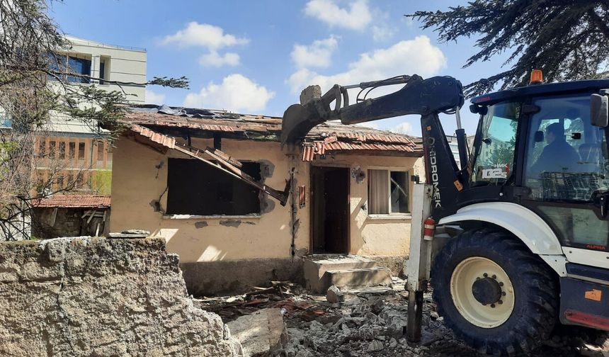 Altındağ'da Kaçak ve Metruk Yapılara Geçit Verilmiyor