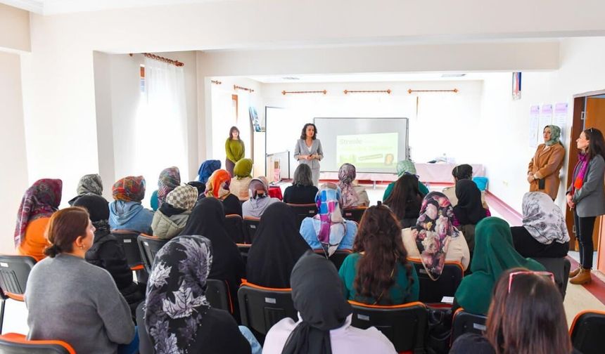 Altındağlı Kadınlar Stres ve Şiddetle Mücadeleyi Öğreniyor
