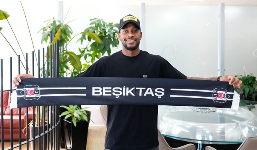 Beşiktaşlı Murillo Derbide Kafa Travması Şüphesiyle Hastaneye Kaldırıldı