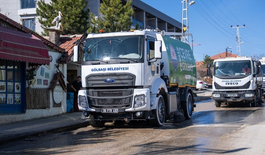 Gölbaşı’nda Ekipler Taşpınar Mahallesi'ni Köşe Bucak Temizledi