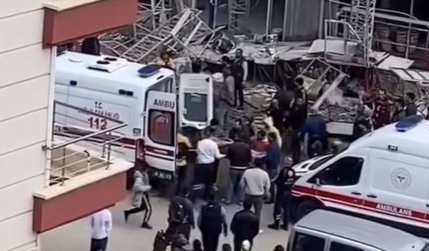 Kahramankazan'da İnşaat İskelesi Çöktü, 3 İşçi Metrelerce Yükseklikten Düştü