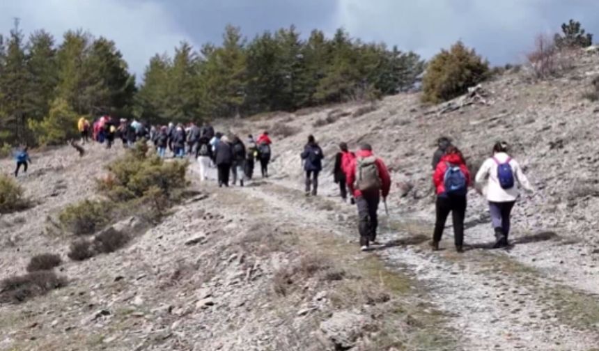 Kızılcahamam Şahinler Tabiat Parkı’nda 200 Kişilik Doğa Yürüyüşü