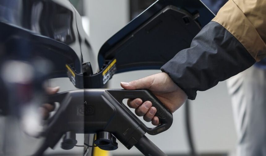 Enerji Krizi Dünyayı Sarstı, Elektrikli Araçlara Talep Arttı