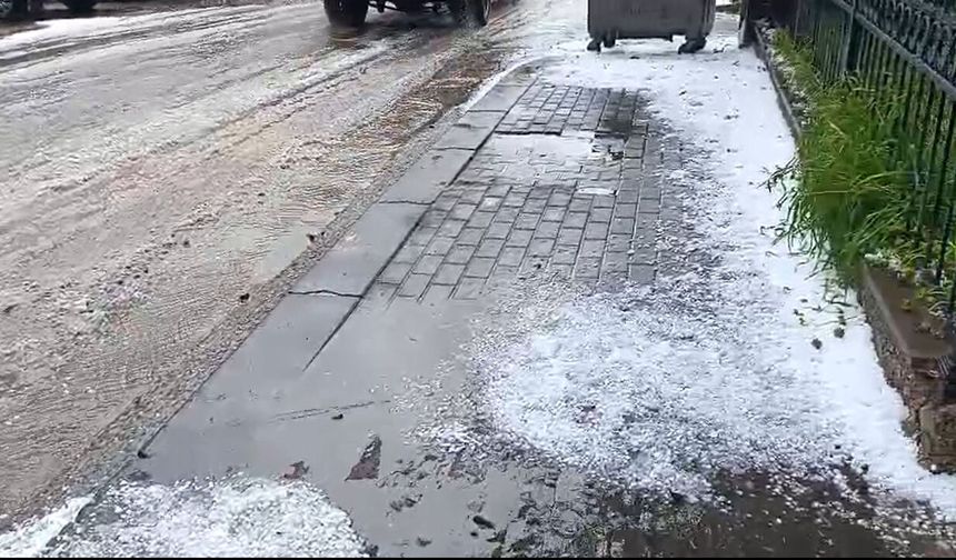 Bala’da Sağanak ve Dolu Etkili Oldu, Yollar Beyaza Büründü