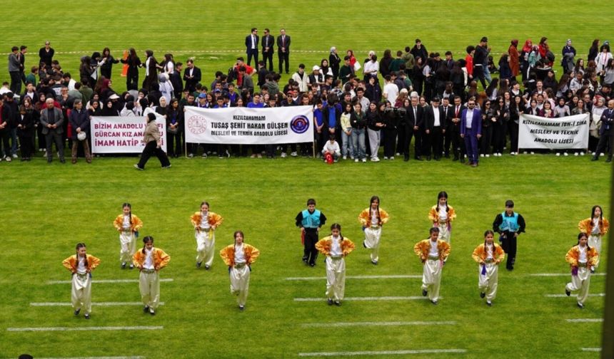 Kızılcahamam’da Gençler 19 Mayıs Gösterileriyle İzleyenleri Büyüledi