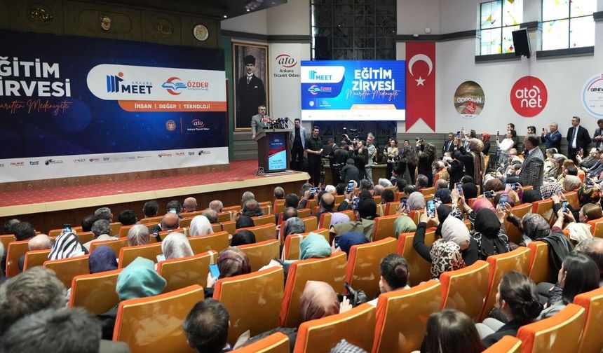 Yusuf Tekin’den Eğitim Zirvesinde Çocuklar İçin Dijital Güvenlik Çağrısı