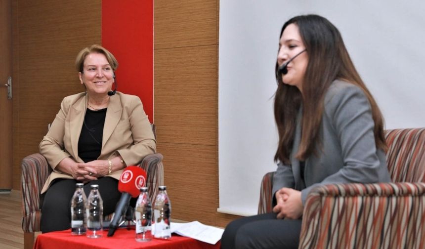 Keçiören Belediyesi'nden Sınav Öncesi Öğrencilere Motivasyon Semineri