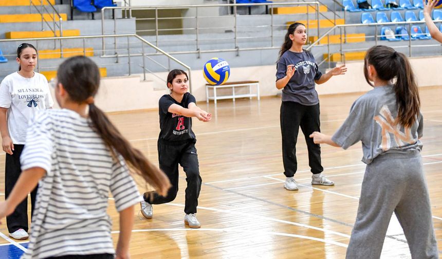 Altındağ’da Ücretsiz Yaz Okulları Kapılarını 15 Bin Öğrenciye Açtı