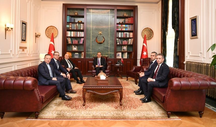 Vakıfbank Genel Müdürü Osman Arslan, Ankara Valisi Yakup Canbolat’ı Ziyaret Etti