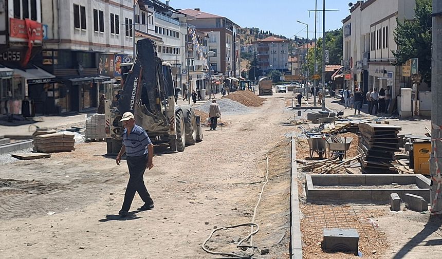 Beypazarı’nda Bankalar Caddesi Yenileniyor: Hanlarönü Meydanı da Sırada