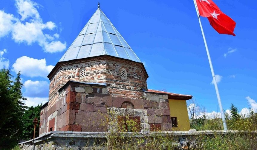 Kahramankazan Durhasanşah Türbesi