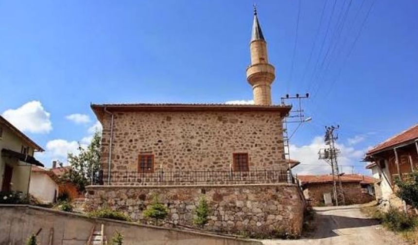 Çubuk Mahmutoğlan Köyü Camii