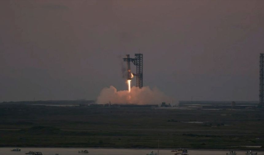 SpaceX Roketi Starship Parçalanma Kabusunu Geride Bıraktı: 20 Uyduyu Yörüngeye Taşıdı