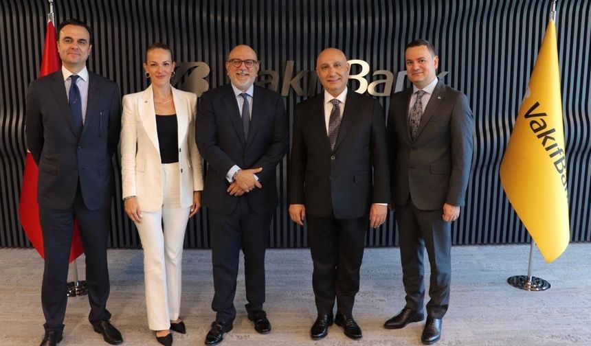 VakıfBank Genel Müdürü Osman Arslan, First Abu Dhabi Bank Heyetiyle Bir Araya Geldi