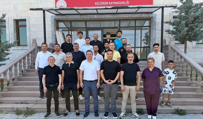 Ankara Berberler Odası’ndan Keçiören Çocuk Evleri Sitesi’ne Ziyaret: Miniklerin Saç Bakımı Yapıldı