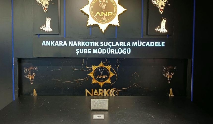 Ankara’da Şüpheli Otomobile Operasyon: 3 Gözaltı