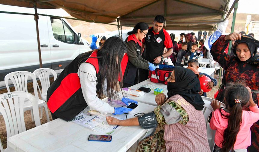Şereflikoçhisar’da Mevsimlik İşçilere Sağlık, Hijyen ve Sinema Desteği