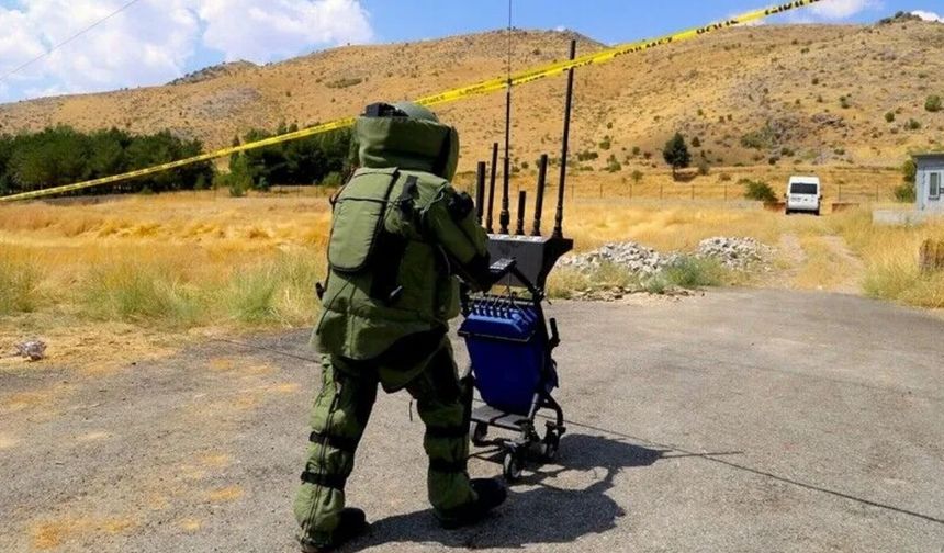 Bomba İmha Uzmanları Görev Öncesi Gölbaşı’nda 3 Ay Eğitim Görüyor