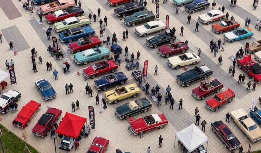 Klasik Otomobil Tutkunları Sincan’da Buluşuyor
