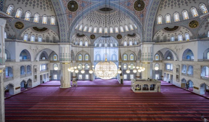 Kocatepe Camii Içi