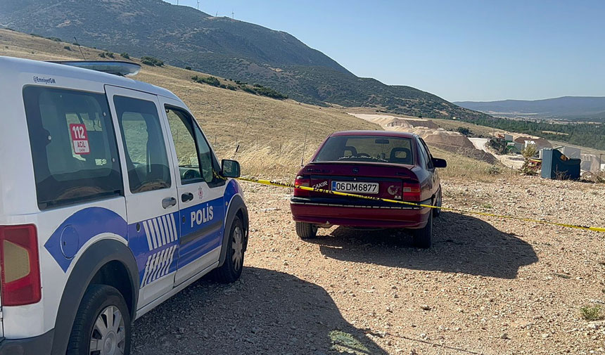 Yasak Aşk Cinayeti Eşinin Sevgilisi Tarafından Öldürüldü