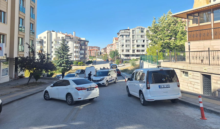 Ankarada Silahlı Saldırı Araç Kurşun Yağmuruna Tutuldu 4