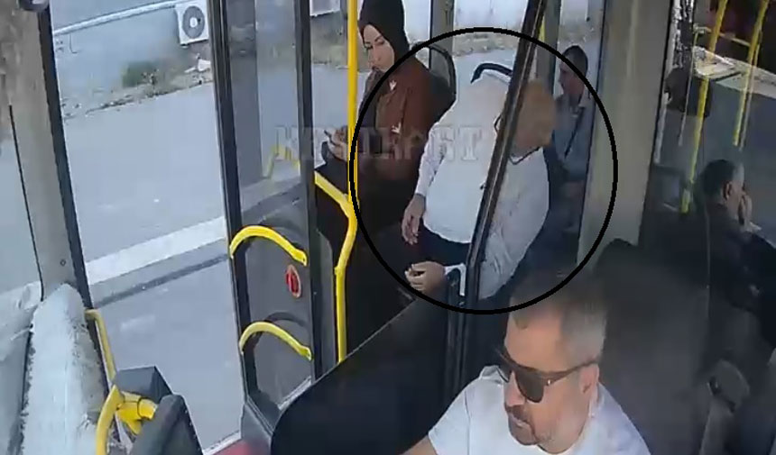 Otobüste Kalp Krizi Güvenlik Kameraları Şok Anları Kaydetti