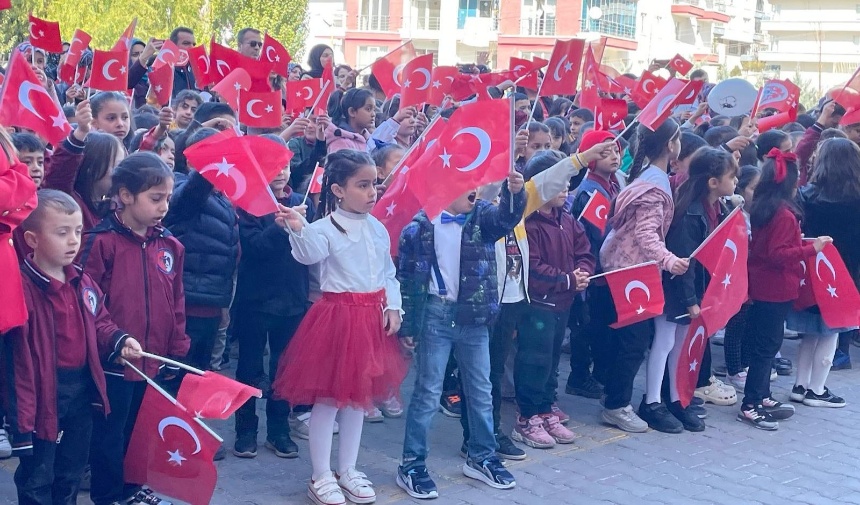 Sultan Alparslan İlkokulu'nda Cumhuriyet Bayramı Coşkusu! Görsel 1