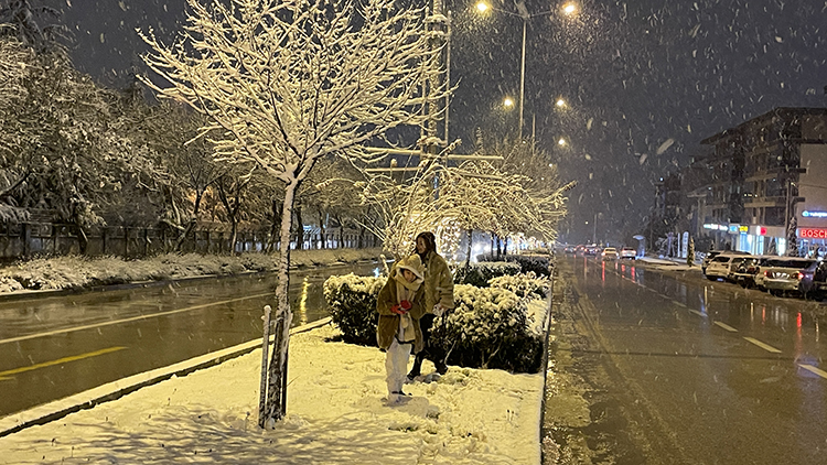 Ankara'nın Yüksek Kesimlerinde Kar Yağışı Başladı Görsel 2