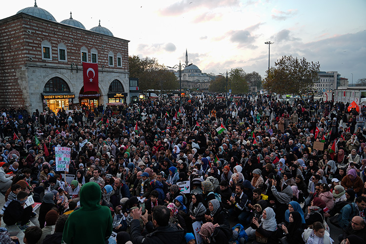 İstanbul’da Gazze’ye Destek Yürüyüşü Görsel 3