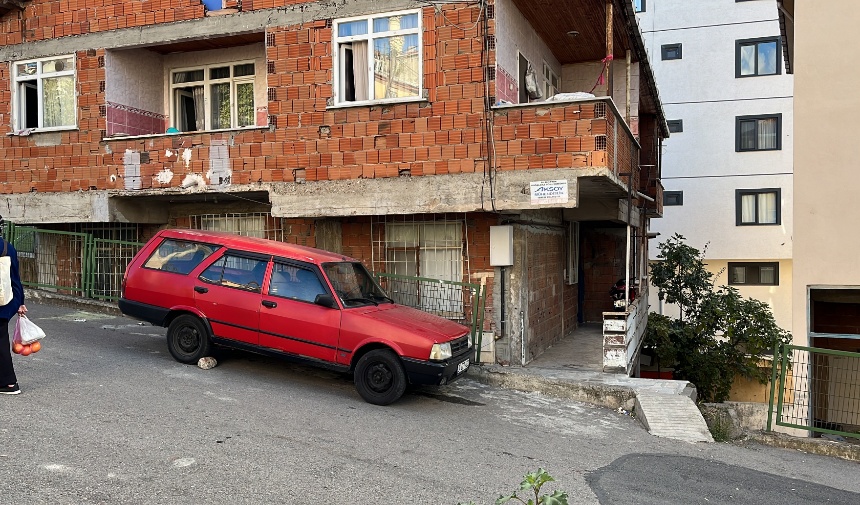 Kocaeli’de Dehşet Olay Eşini Uykusunda Boğarak Öldürdü Görsel