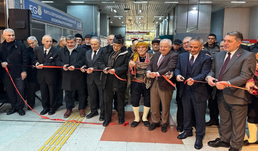 ‘Değerlerimiz Taş Kesilip Heykel Olmasın’ Sergisine Yoğun İlgi Görsel 5