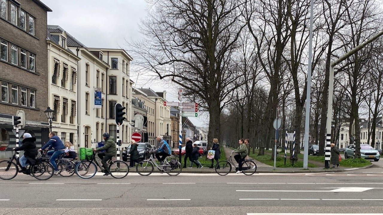 Hollanda’da Bisiklet Kullanımı Neden Yaygındır