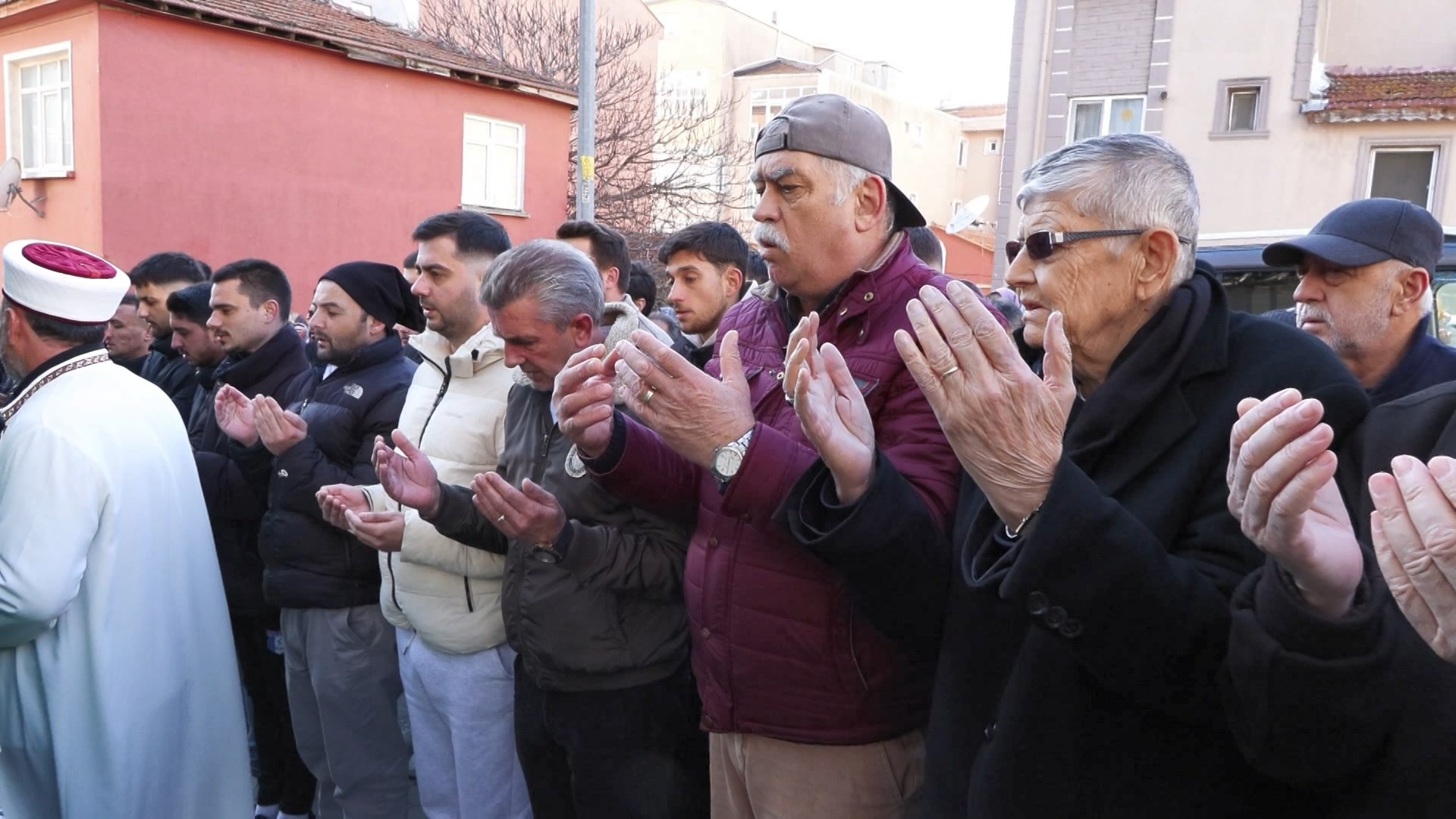 Genç Fenomen Efecan Kültür Toprağa Verildi3