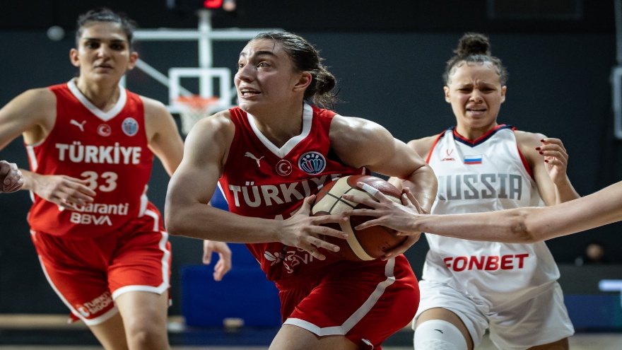 A Kadın Milli Basketbol Takımı, Hazırlık Maçında Rusya’yı Yendi