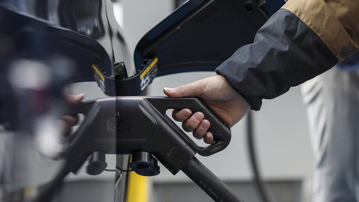 Elektrikli Otomobillerin Yükselişinin Petrol Piyasalarına Etkisi