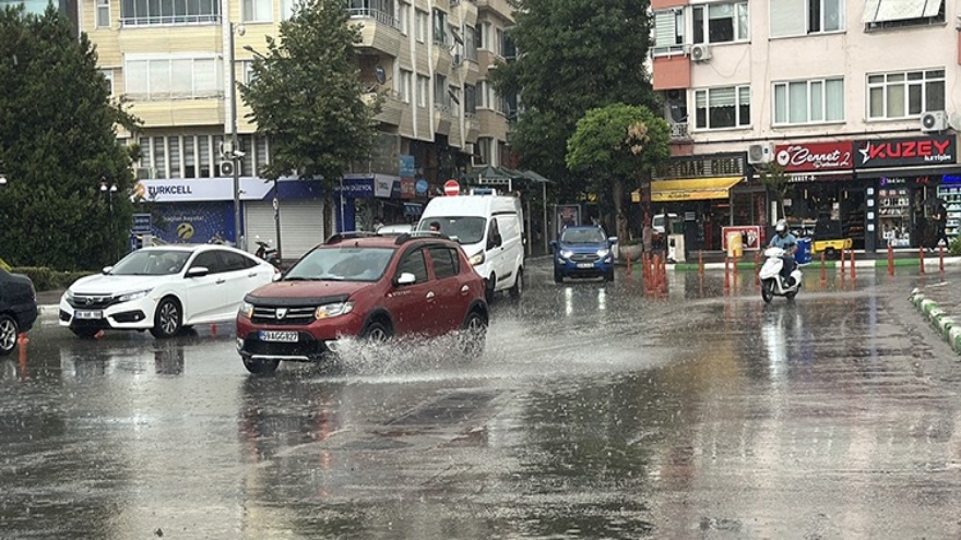 Kırklareli'nde Aniden Bastıran Sağanak Yaşamı Etkiledi 2