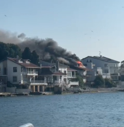 Kocaeli’de Boş Yalıda Çıkan Yangın Kontrol Altına Alındı1