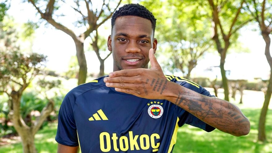 Jhon Duran’dan Fenerbahçe Taraftarına Şampiyonluk Sözü
