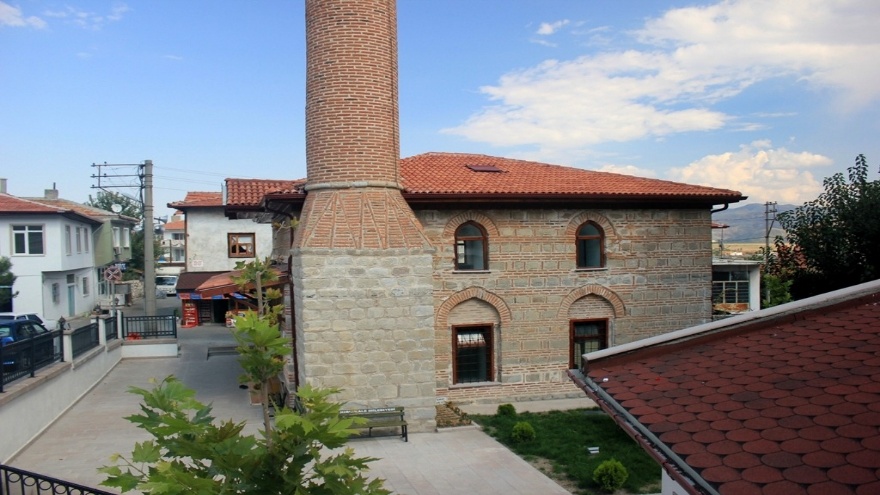 Kalecik’teki Saray Camii Osmanlı Mimarisiyle Zamana Direniyor 2