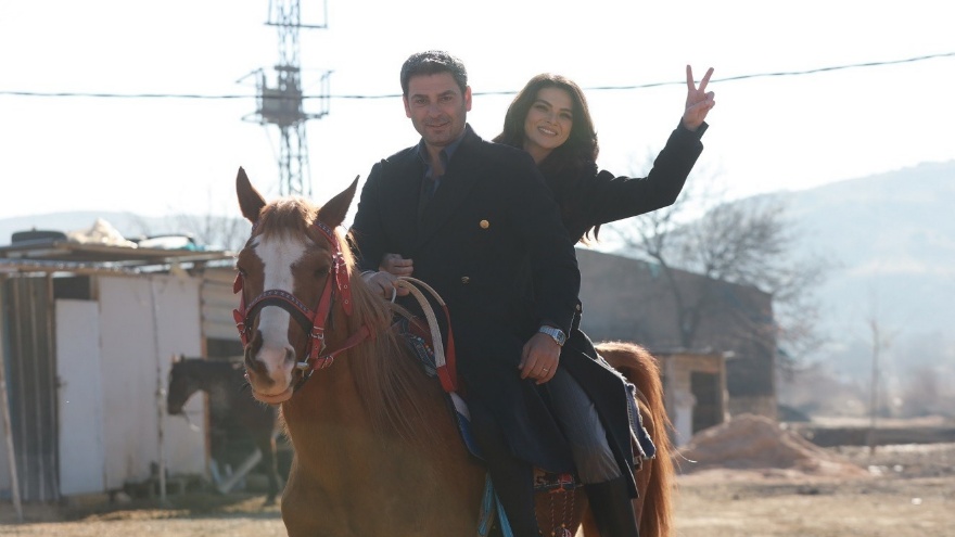 Ozan Akbaba Ve Çağatay Ulusoy'un Yeni İmajı Sosyal Medyada Olay Oldu 3
