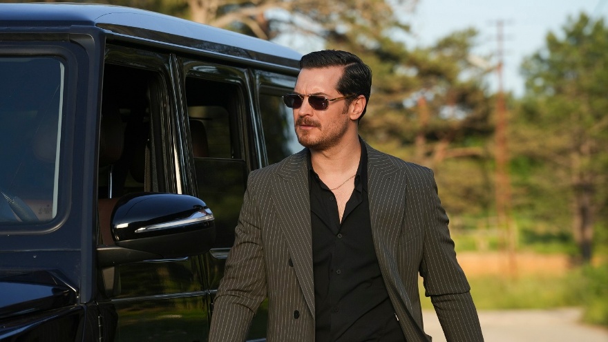 Ozan Akbaba Ve Çağatay Ulusoy'un Yeni İmajı Sosyal Medyada Olay Oldu5