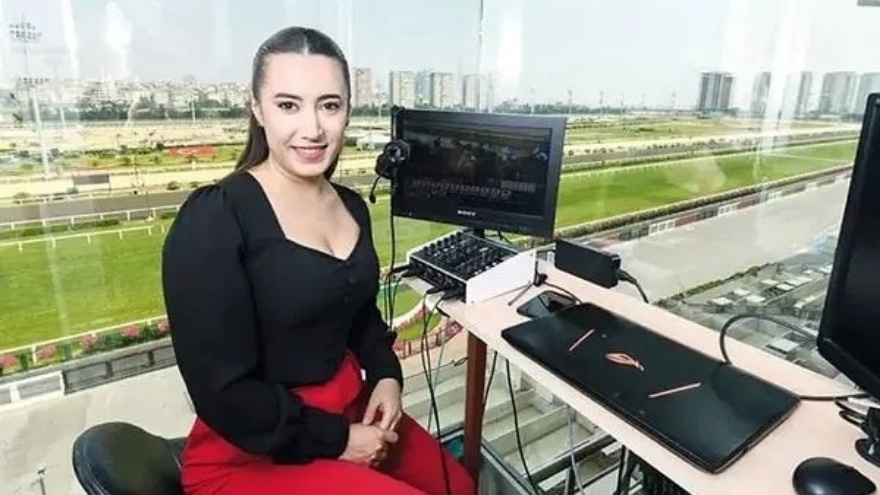 Türkiye'nin İlk Kadın Yarış Spikerinin Şok Ölümü 2