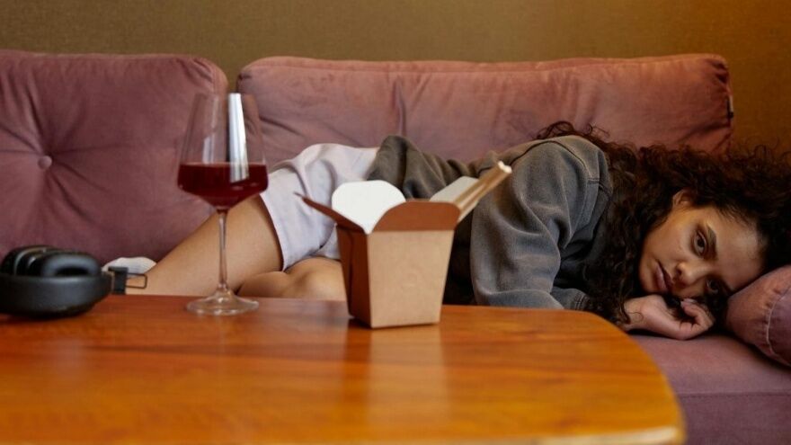 Yemekten Sonra Uzanmak Zararlı Mıdır 2