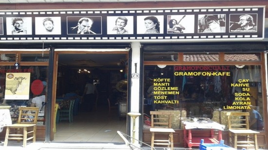 Ankara’da Nostaljik Seslerin Adresi Gramofon Kafe4