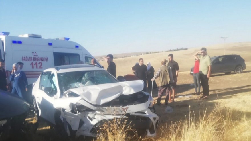 Diyarbakır’da Korkutan Kaza İki Araç Çarpıştı, 6 Yaralı3