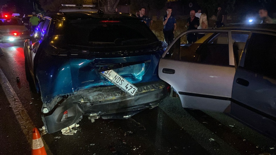Tekirdağ'da Polisten Kaçan Sürücü Ters Yöne Girip Kaza Yaptı 3